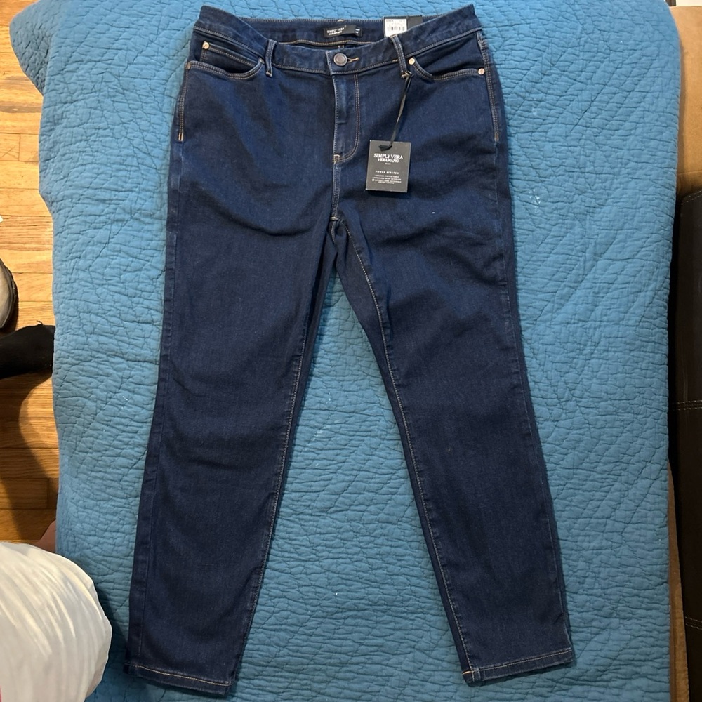 NWT Vera Wang Bootcut medium wash jeans 14P